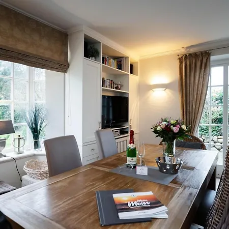 Holiday home Hermes Hue Wenningstedt-Braderup